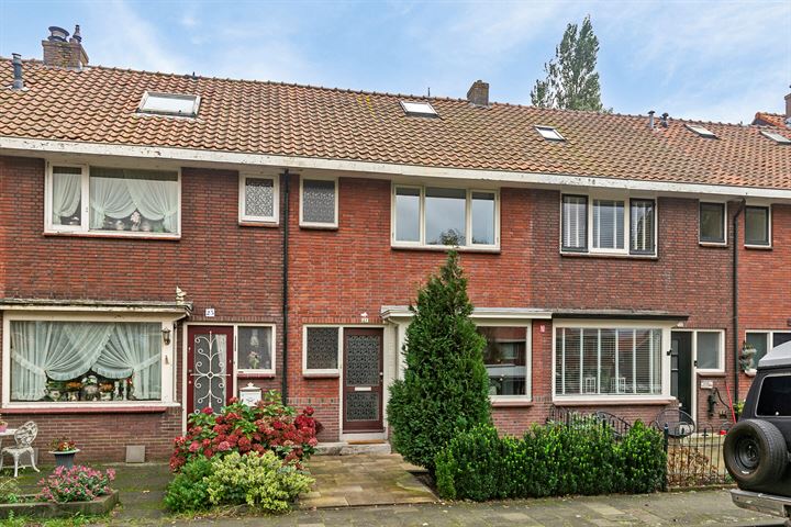 Surinamesingel 27 in Vlaardingen