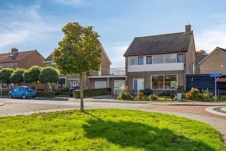 Suzanna Maria Loncquestraat 2, Oosterland Photo of property Suzanna Maria Loncquestraat 2, Oosterland