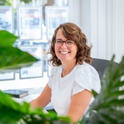 Foto van Suzanne Hoogmoed, Commercieel Medewerker bij Bakker Schoon Makelaardij B.V.