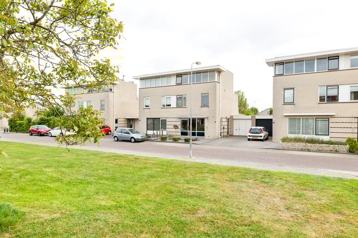 Suze Groeneweglaan 79 in Vlissingen