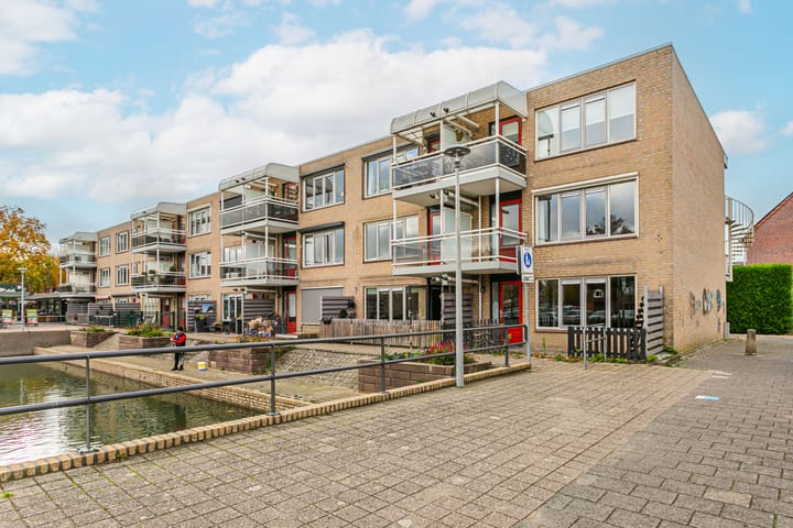 Foto van woning Suze Groenewegstraat 28, Tiel