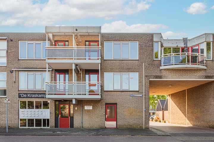 Photo of property Suze Groenewegstraat 30, Tiel