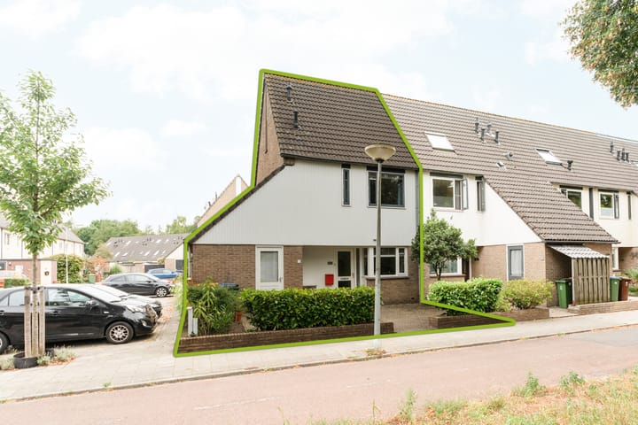 Suze Robertsonstraat 7 in Ede