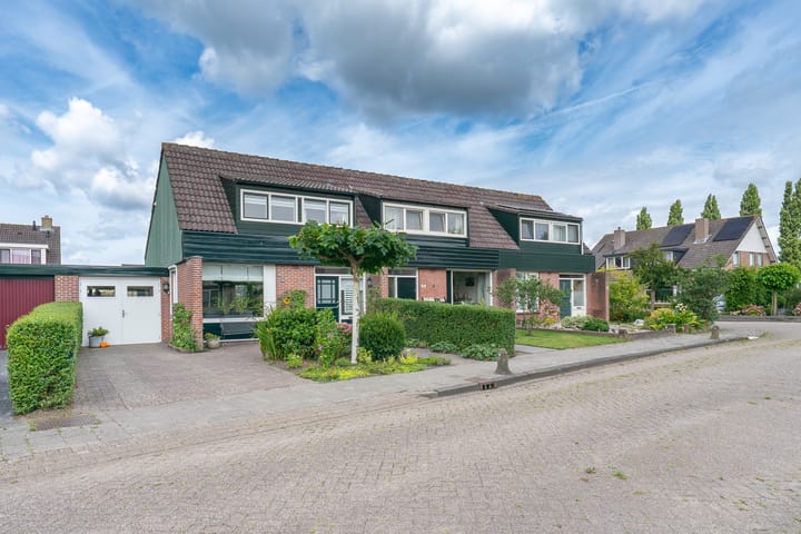 Photo of property 't Ouwe Hof 35, Hensbroek