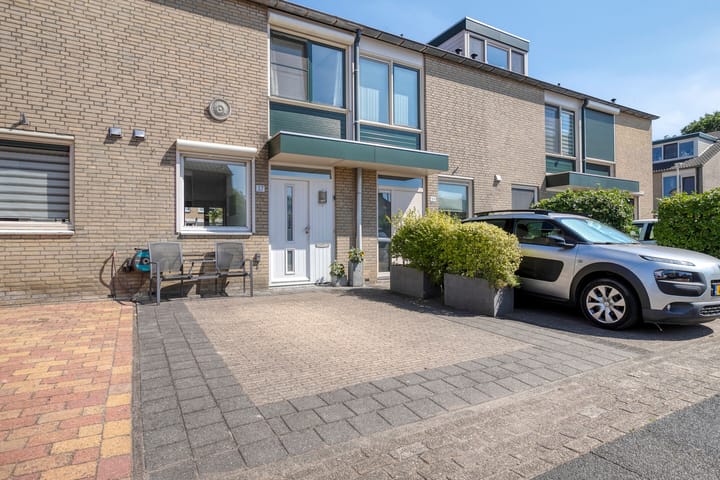 Tafelbaai 37 in Capelle aan den IJssel foto