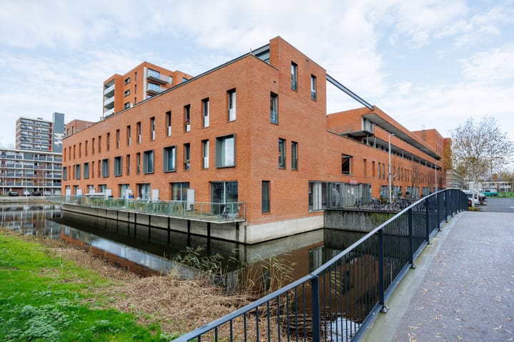 Taj Mahalplaats 15 in Delft