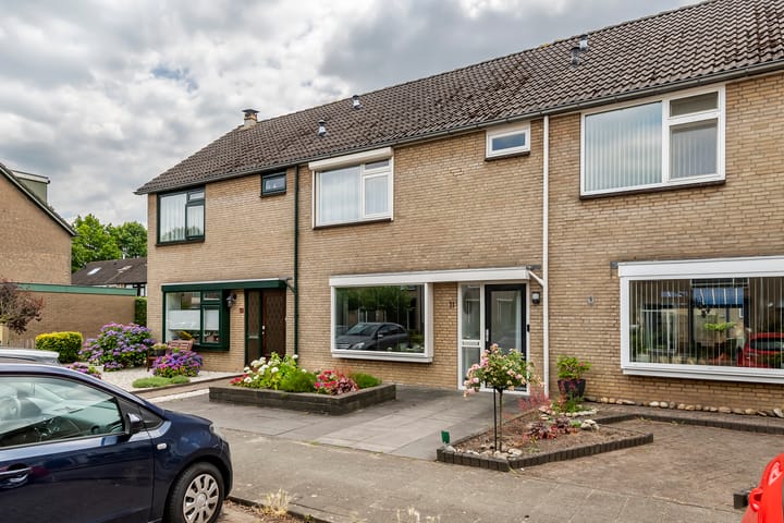 Photo of property Talmastraat 11, Geldermalsen