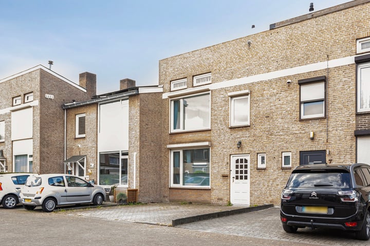 Talmastraat 9 in Oss foto