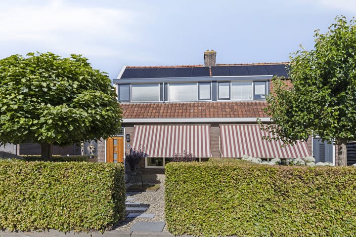Photo of property Talmaweg 8, Barendrecht
