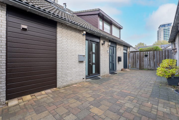 Tamarstraat 14 in Spijkenisse