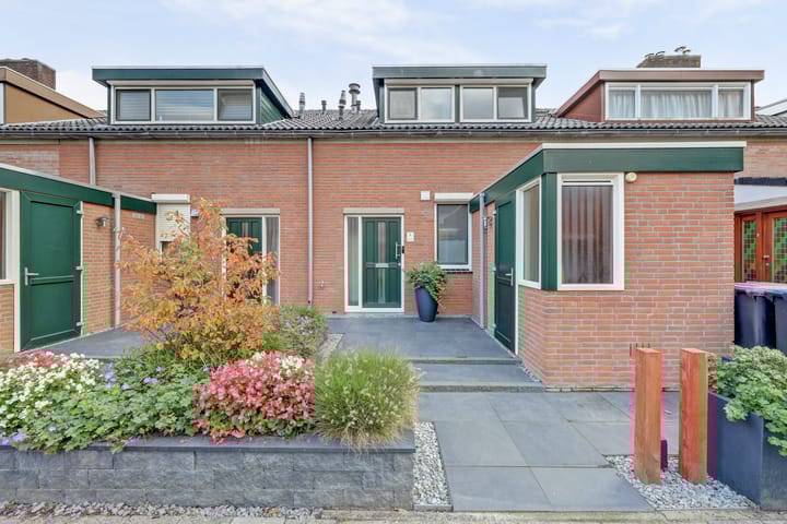 Tamusdonk 6 in Spijkenisse