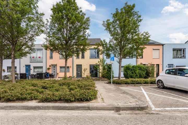 Tante Pollewopstraat 7 in Almere