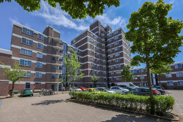 Tarwekamp 110 in Diemen