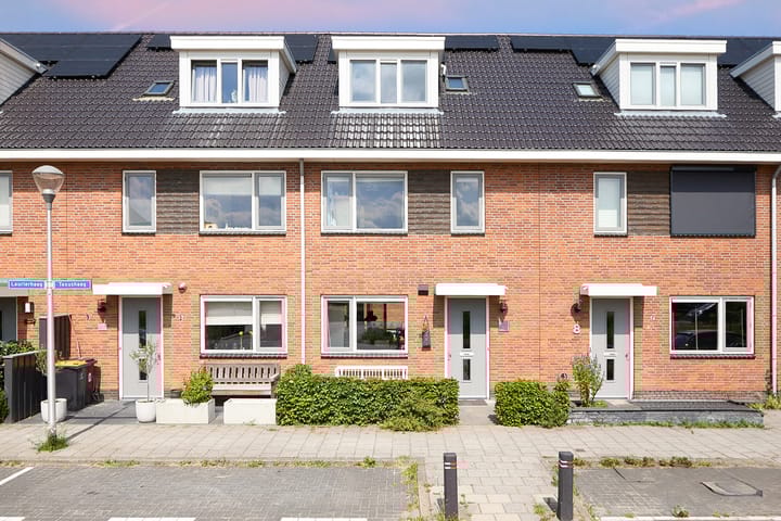 Photo of property Taxushaag 6, Voorhout
