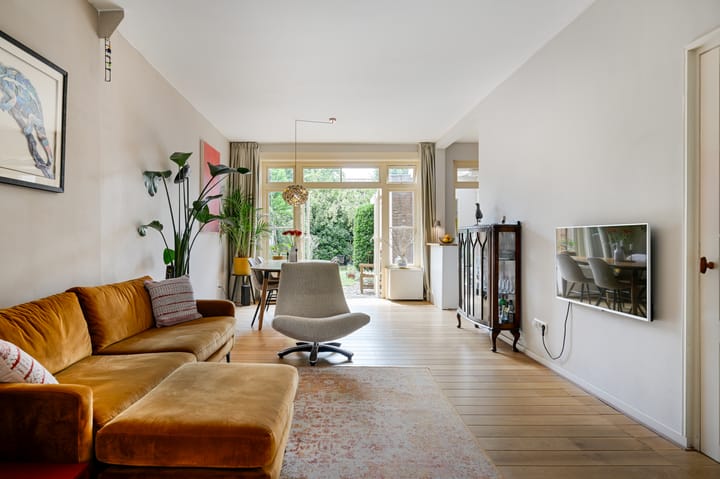 Photo of property Teding van Berkhoutstraat 10-ZW, Haarlem