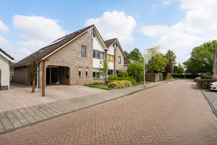 Teeuwserf 19 in Dalfsen