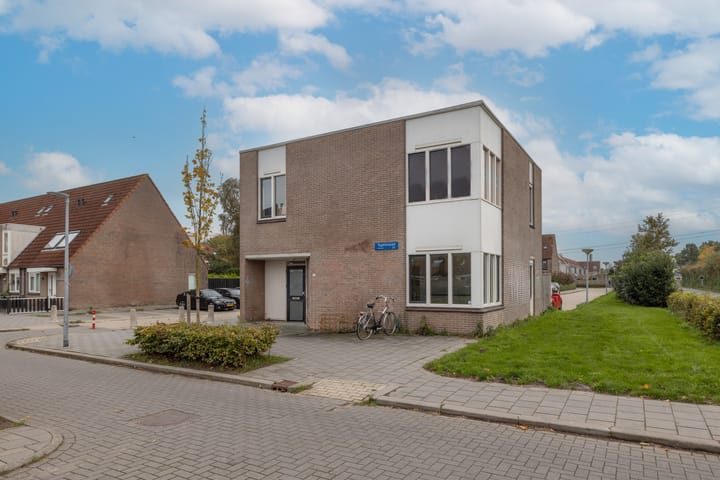 Tegelenpad 43 in Almere