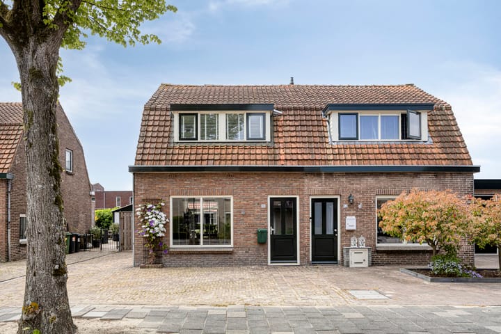 Ter Veenlaan 10 in Hoofddorp