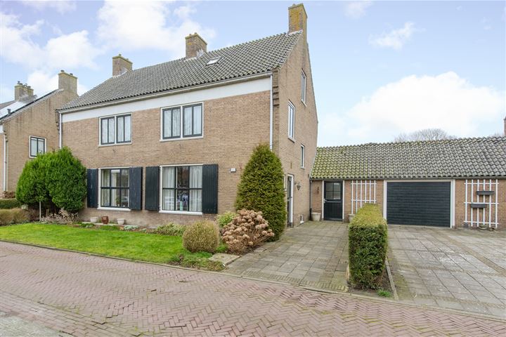 Terpstraat 14 in Wieringerwerf