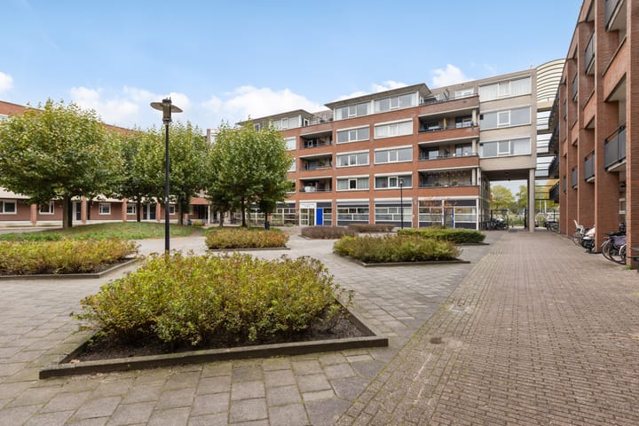 Terschellingkade 71 in Woerden photo