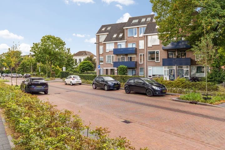 Teteringsedijk 54B in Breda