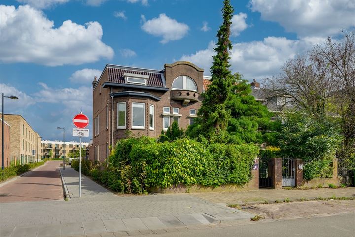 Teteringsedijk 87 in Breda