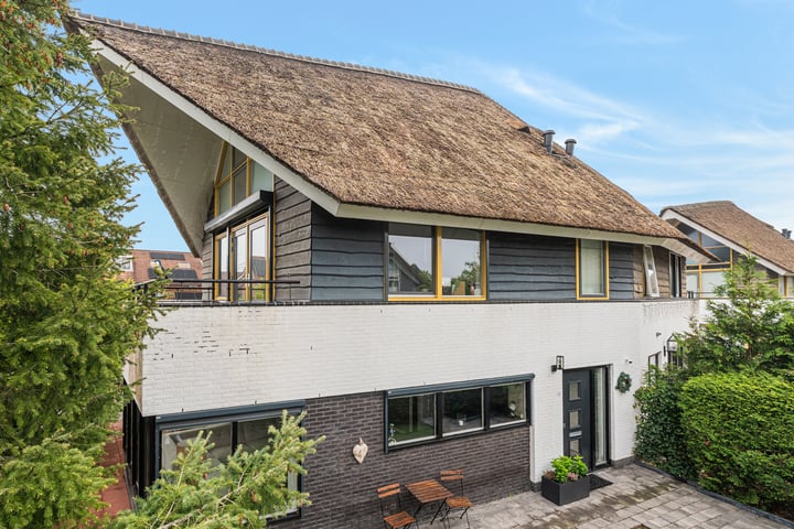 Teylingen 13 in Lelystad photo