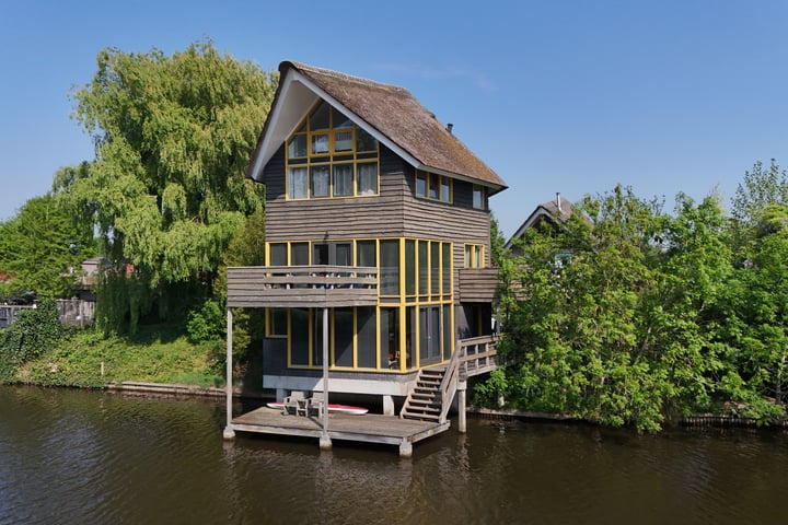 Teylingen 4 in Lelystad photo