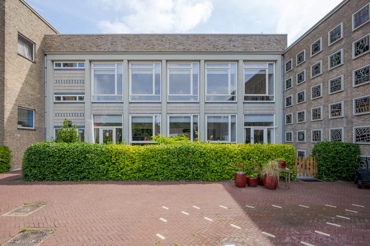 Thea Beckmanstraat 8 in Leiden