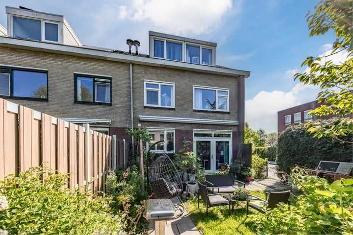 Theeroos 1 in Berkel en Rodenrijs