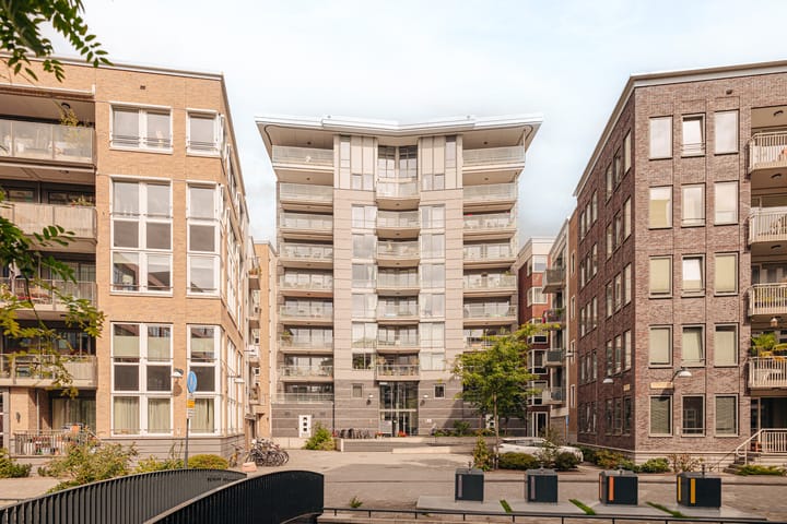 Theo van Doesburghof 96 in Diemen