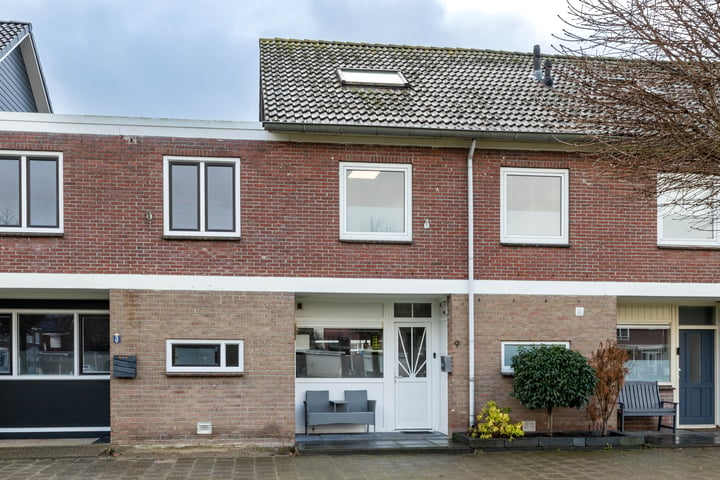 Theo van Doesburgstraat 9 in Almelo