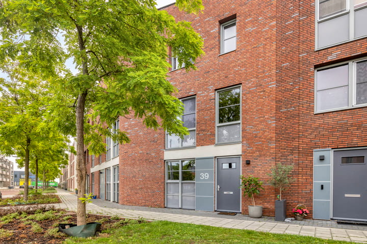 Thomas J. Witteroosstraat 39 in Arnhem foto