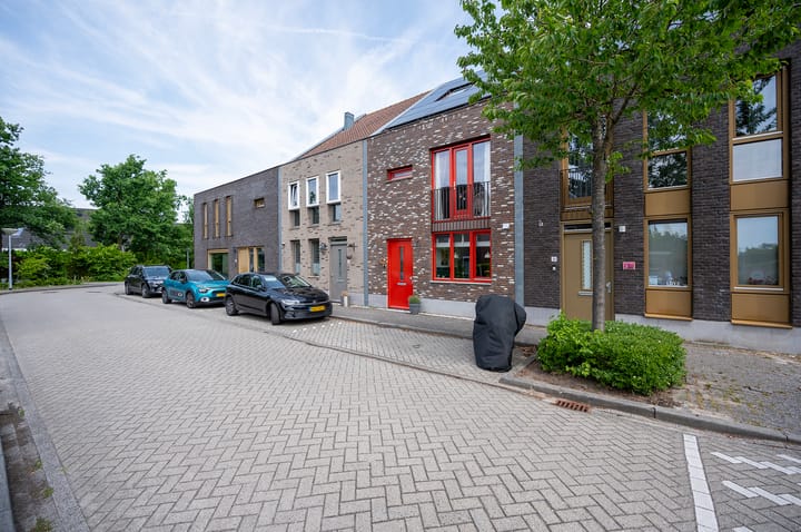 Tiarastraat 28 in Almere