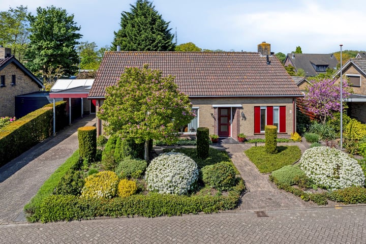Tibeertlaan 6 in Oudenbosch