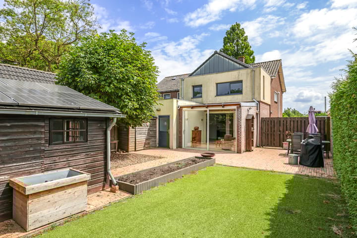 Photo of property Tielsestraat 38, Valburg