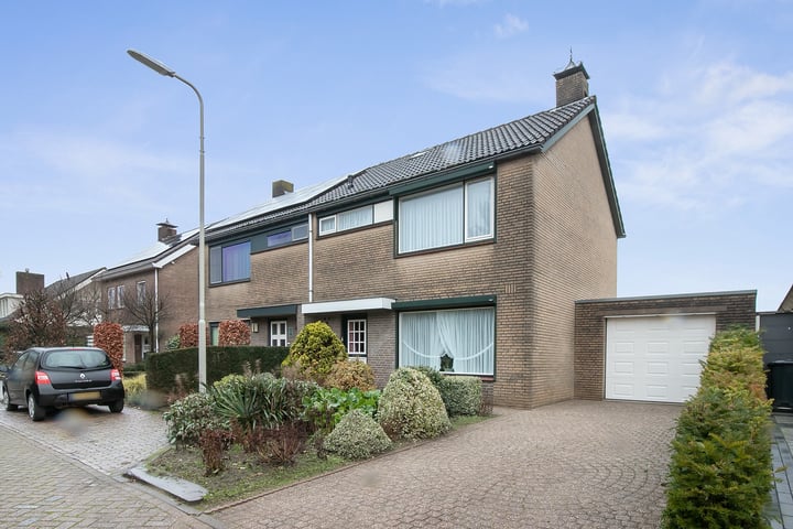 Photo of property Tiendevrij 17, Wouw