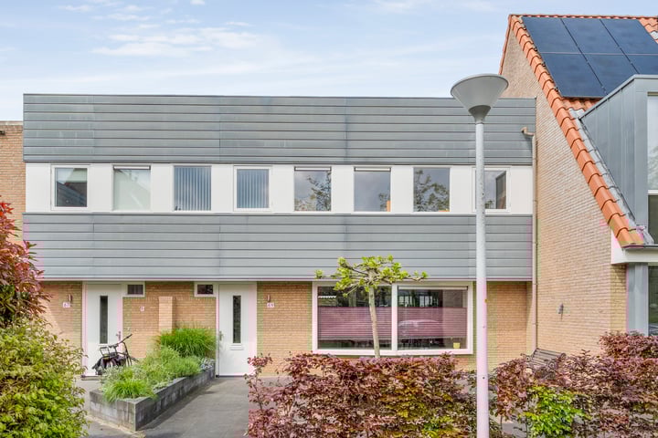 Photo of property Tiendschuurstraat 69, Zwolle