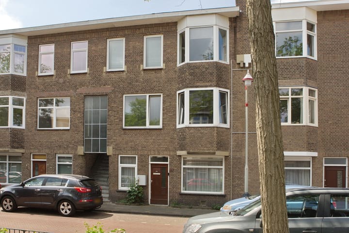 Tienhovenselaan 27 in 's-Gravenhage
