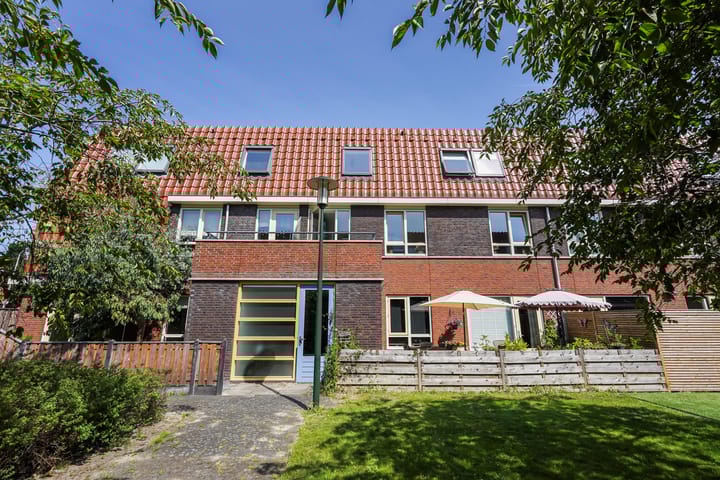 Tieratesstraat 8 in Wateringen