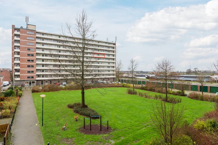 Titus Brandsmastraat 81 in Breukelen