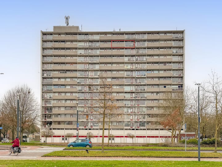 Tjaarda 140 in Drachten foto