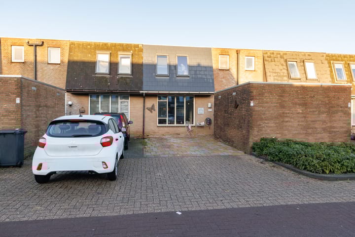 Tjalk 33 23 in Lelystad