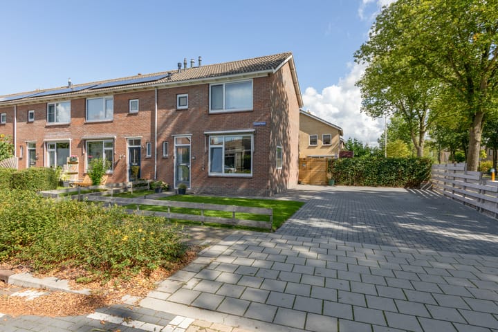 Tjalkstraat 2 in Makkum