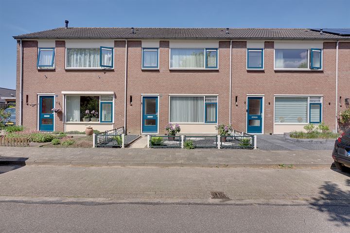 Tjalkstraat 20 in Tolkamer