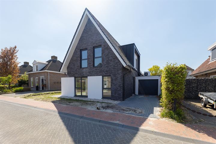 Photo of property Tjaskermolen 28, de Lutte