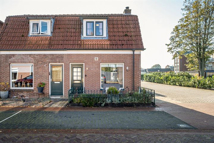 Tjibbe Knolstraat 2 in Overdinkel