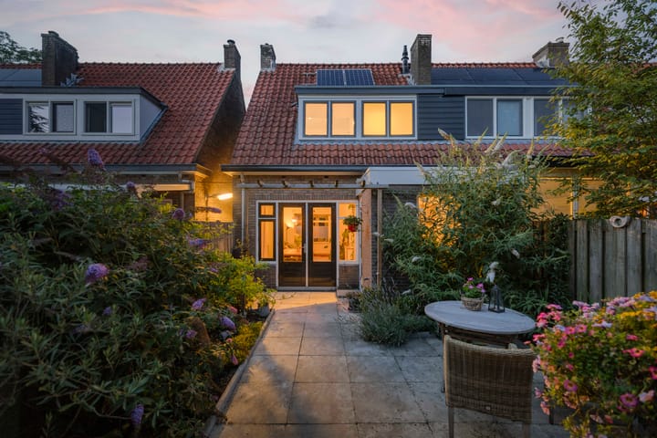 Photo of property Tjoenerstraat 18, Deventer