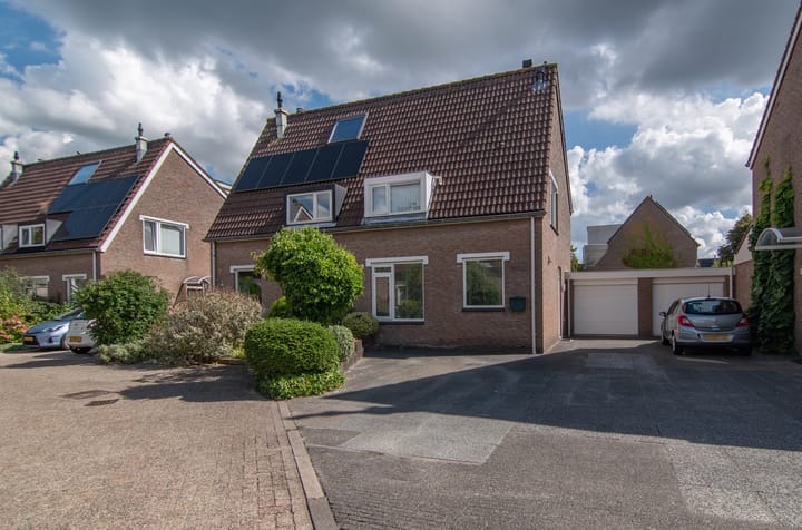 Tjotterkade 12 in Zoetermeer