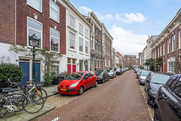 Tollensstraat 107 in 's-Gravenhage